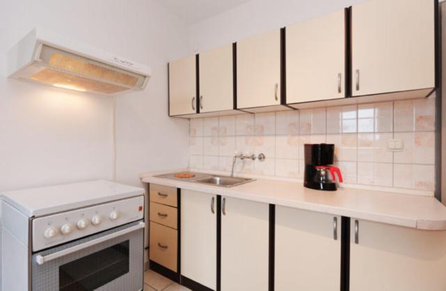 Adrian Apartments/ Jozo Martinovic Муртер Екстериор снимка